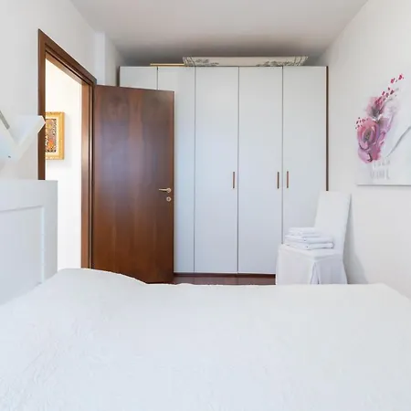 Giotto Guesthouse *